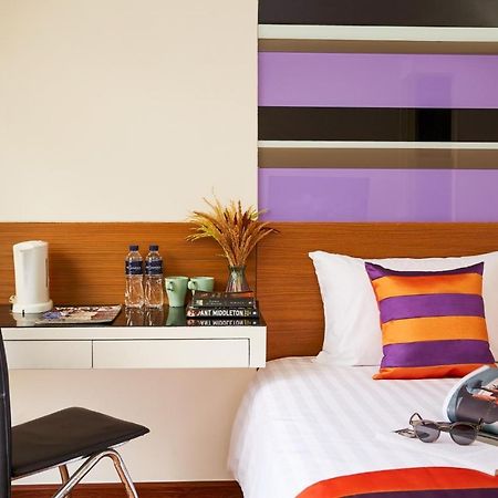 Studio Asoke Бангкок Екстер'єр фото
