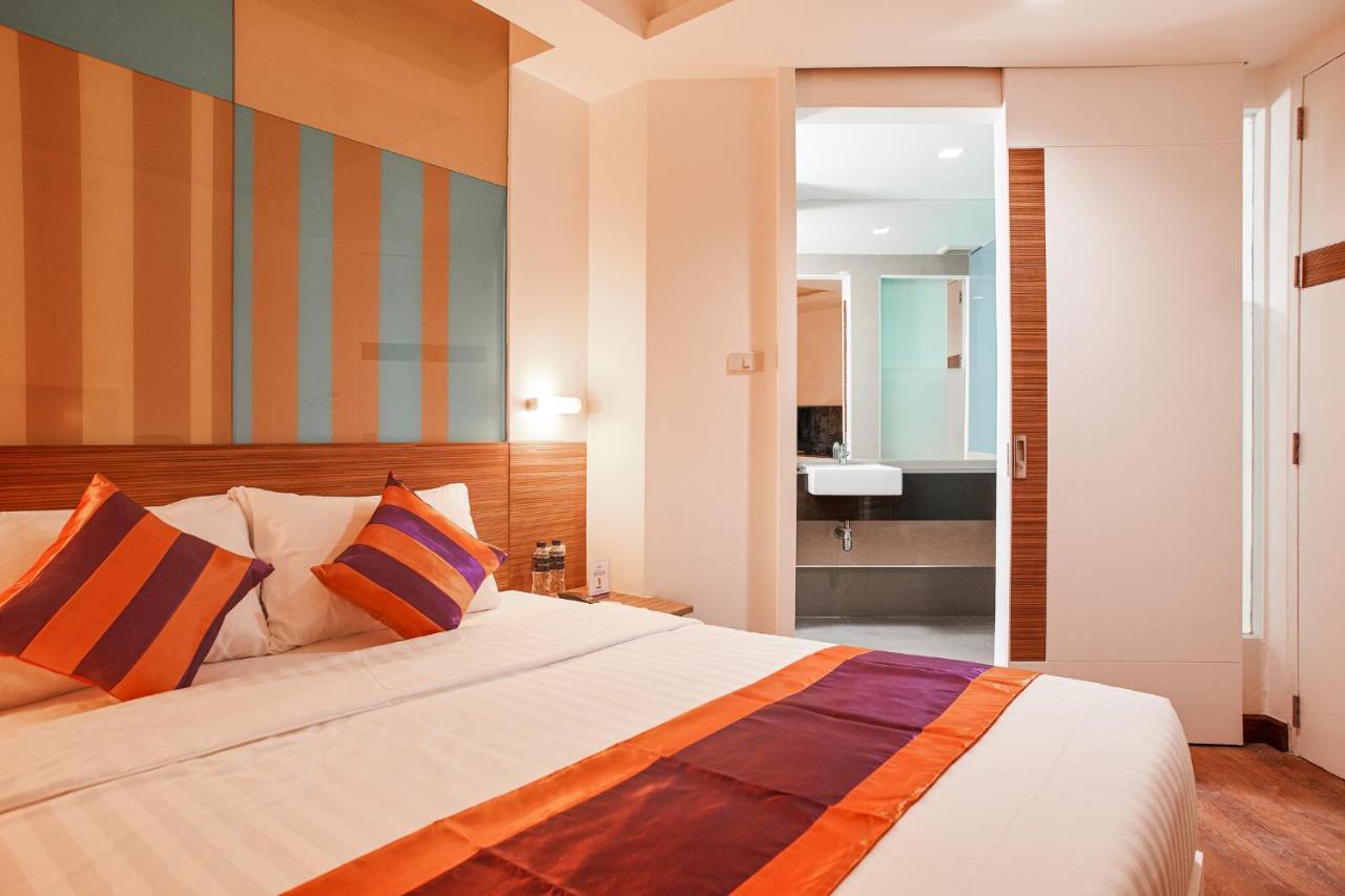 Studio Asoke Бангкок Екстер'єр фото