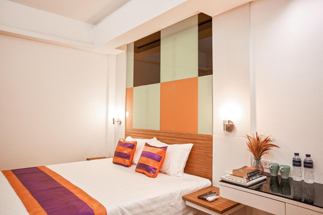 Studio Asoke Бангкок Екстер'єр фото