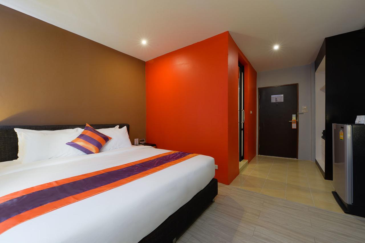 Studio Asoke Бангкок Екстер'єр фото