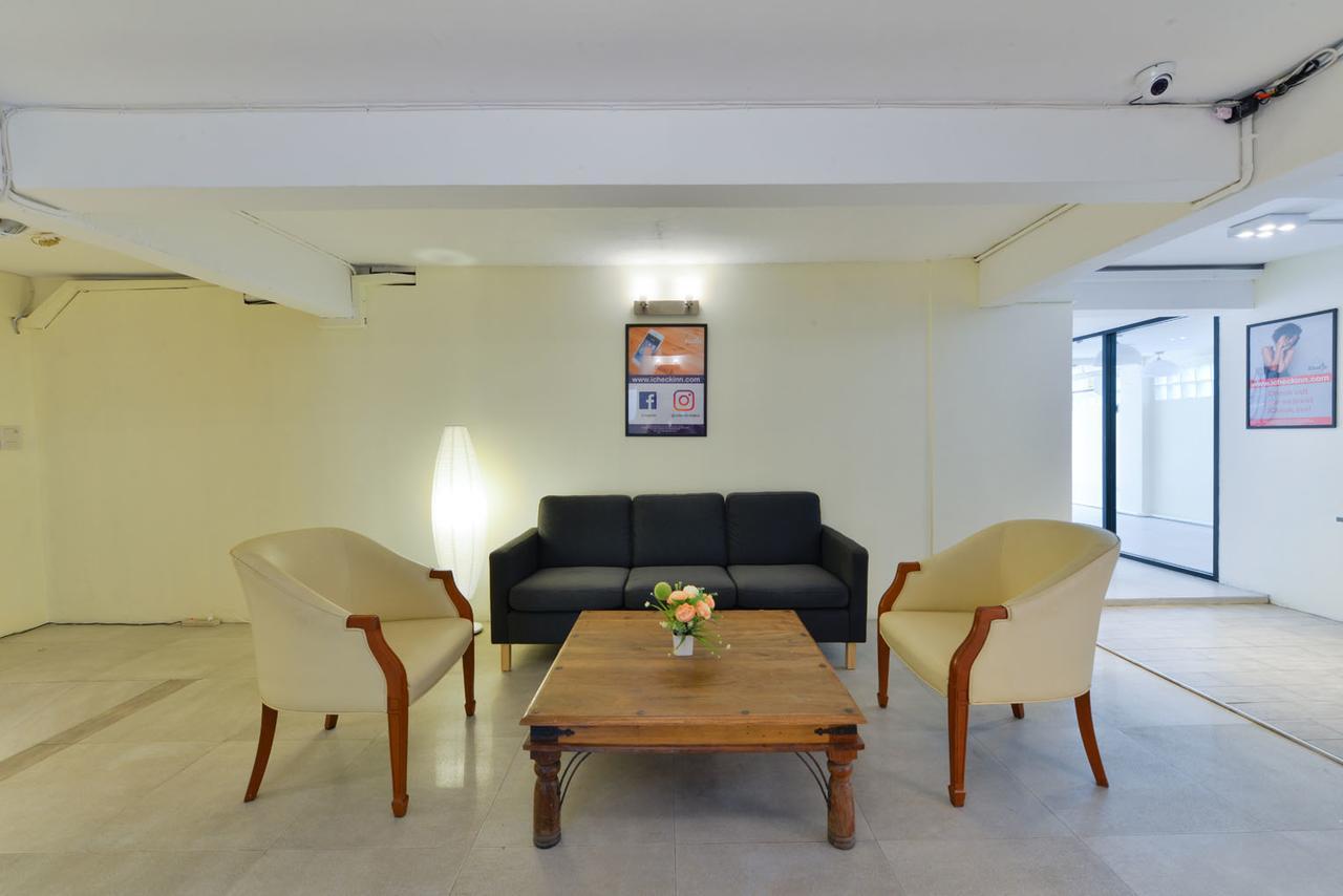 Studio Asoke Бангкок Екстер'єр фото