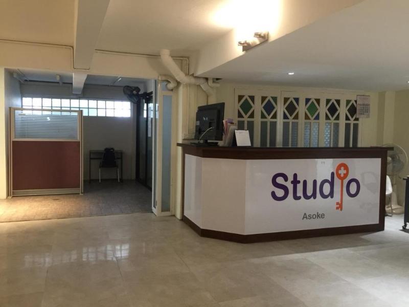 Studio Asoke Бангкок Екстер'єр фото